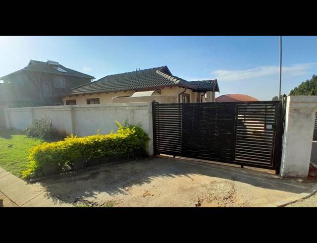 3 BEDROOM HOUSE FOR SALE IN AMANDASIG